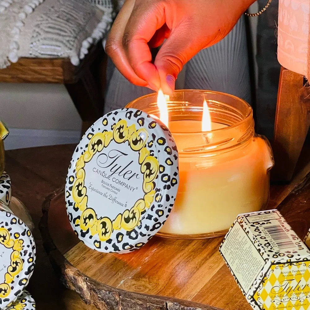 Tyler Candles - 22 oz Jar (1) Orange Vanilla